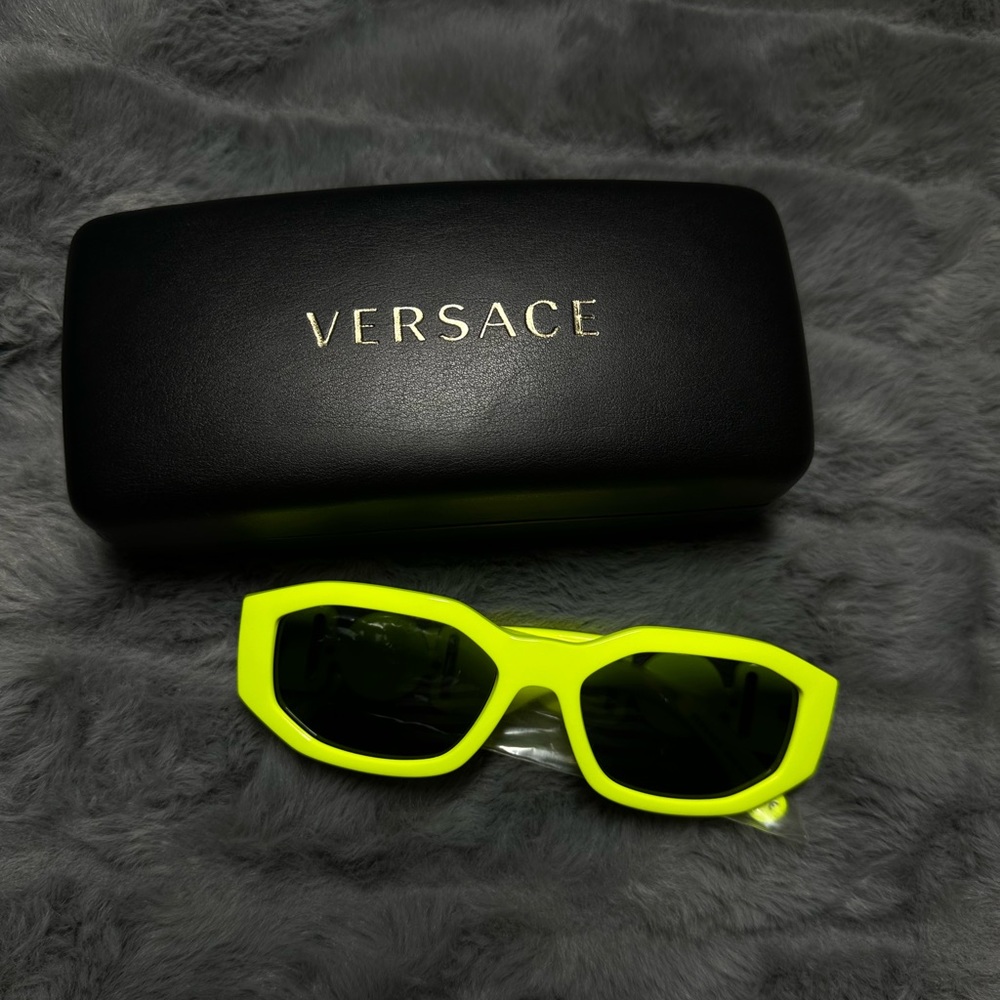 Versace Medusa Biggie Sunglasses